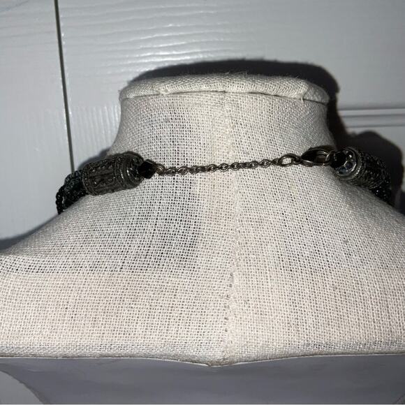 GOTH BLACK PURPLE BLUE IRIDESCENT MULTISTRAND BEADED PENDANT NECKLACE 9” - Picture 7 of 10